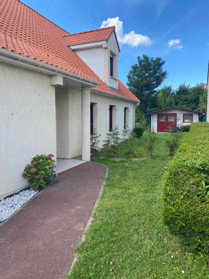 Bed and Breakfast Aux Charmes 1 Isques Zewnętrze zdjęcie
